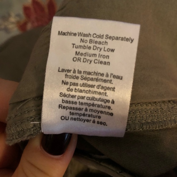 TNA skinny jeans with zippers. Size 2. Color grey. - Picture 6 of 6